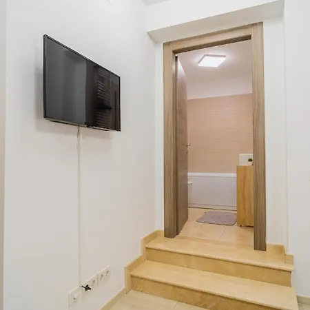 Queen Elizabeth - Ultracentral - Free Parking & Ac * Bucarest