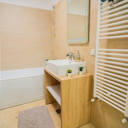 Queen Elizabeth - Ultracentral - Free Parking & Ac *