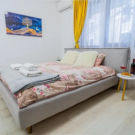 Queen Elizabeth - Ultracentral - Free Parking & Ac Bucarest